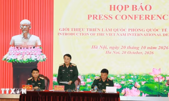 Thiếu tướng Nguyễn Xuân Thủy, Phó Cục trưởng Cục Tuyên huấn phát biểu. (Ảnh: Trọng Đức/TTXVN)