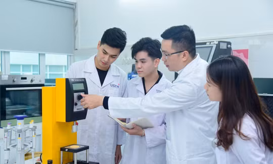Các trường đại học đang đẩy mạnh đào tạo nhân lực trong các lĩnh vực công nghệ then chốt. Ảnh: USTH