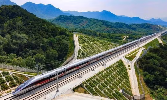 Đường sắt tốc độ cao Bắc - Nam đang được chuẩn bị trên một quy mô đặc biệt lớn với tổng mức đầu tư trên 1,7 triệu tỷ đồng