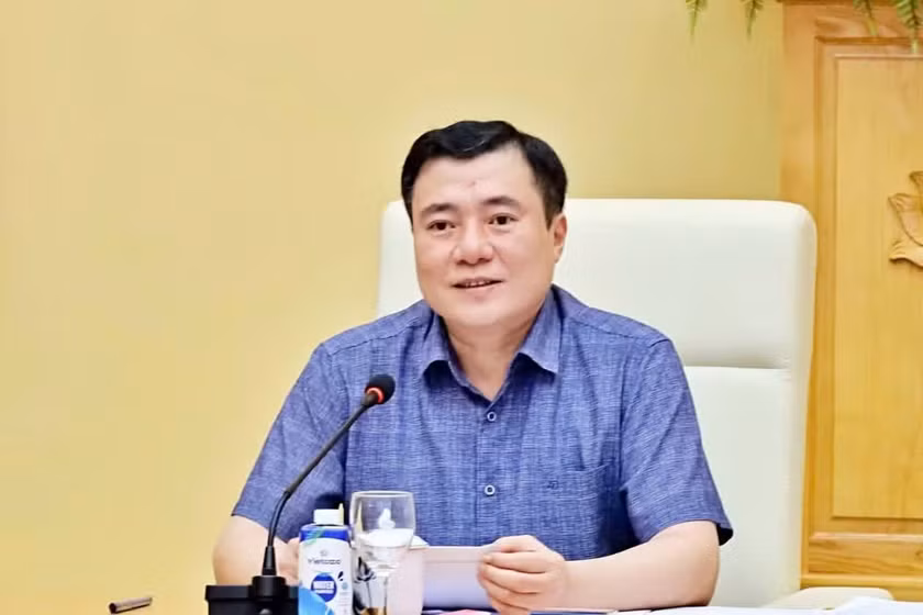 Thứ trưởng Công thương Nguyễn Sinh Nhật Tân.