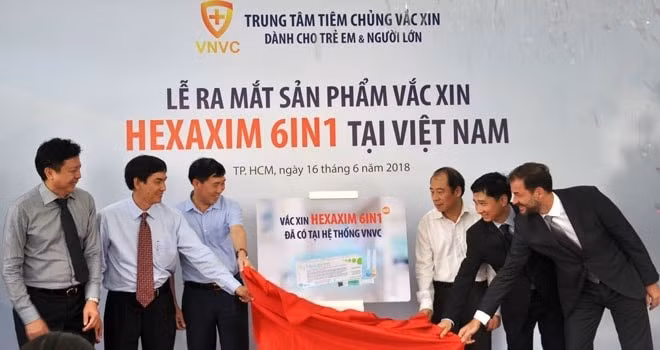 Hệ thống tiêm chủng vắc xin VNVC là đơn vị đầu tiên có văcxin 6 trong 1 Hexaxim để phục vụ đông đảo người dân