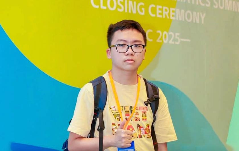 Trần Đại Thành Danh, học sinh lớp 12 Toán 1, Trường Phổ thông Năng khiếu, Đại học Quốc gia Thành phố Hồ Chí Minh. Ảnh: FBNT