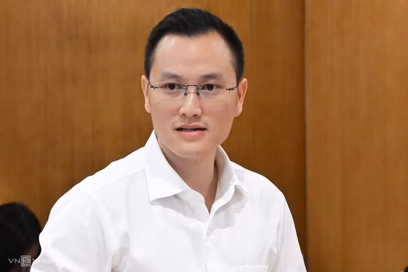 Phó cục trưởng Viễn thông Nguyễn Anh Cương chia sẻ tại họp báo tháng 7 của Bộ Khoa học và Công nghệ, sáng 31/7. Ảnh: Trọng Đạt