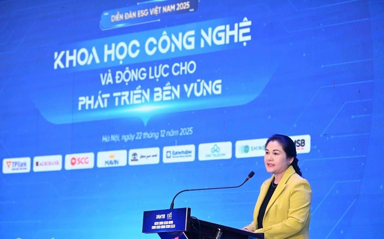 Thứ trưởng Nội vụ Nguyễn Thị Hà phát biểu khai mạc Diễn đàn.