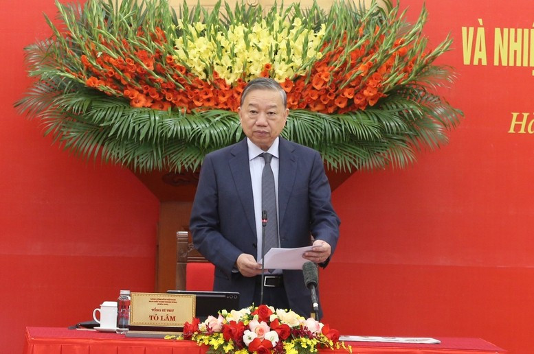 Tổng Bí thư Tô Lâm: Mỗi bộ, ngành, địa phương cần chuyển từ cách làm theo kế hoạch sang cách làm theo mục tiêu và sản phẩm; từ báo cáo tiến độ sang báo cáo hiệu quả; từ "có làm" sang "làm đến nơi đến chốn - Ảnh: VGP/Anh Thơ