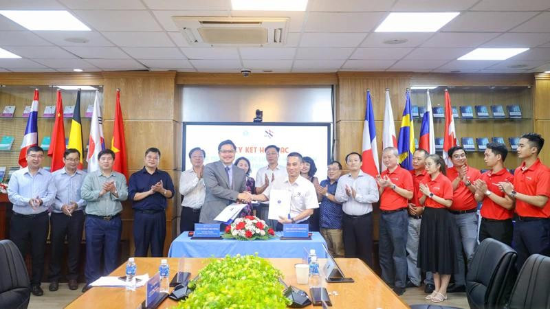 Quỹ Tâm Tài Việt tài trợ học bổng 600 triệu đồng cho sinh viên có hoàn cảnh khó khăn