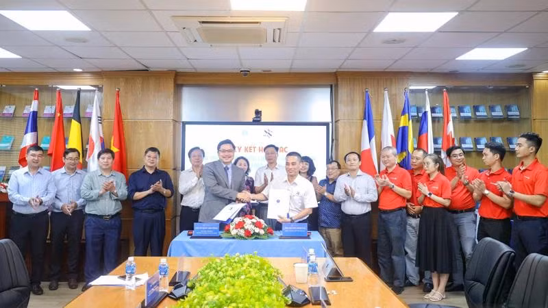 Quỹ Tâm Tài Việt tài trợ học bổng 600 triệu đồng cho sinh viên có hoàn cảnh khó khăn