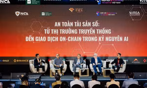 Các chuyên gia, đại diện cơ quan quản lý trao đổi tại Hội nghị Mã hóa tài sản thực Việt Nam 2026 (Vietnam RWA Summit 2026) - Ảnh: VGP