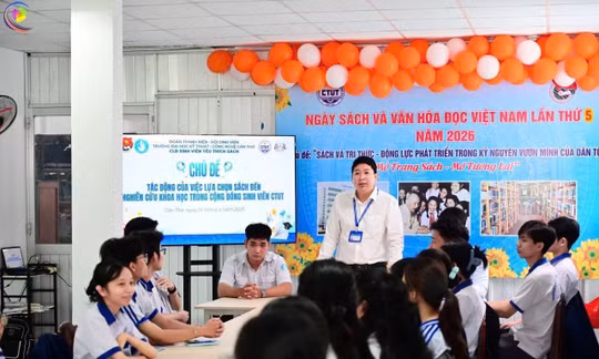 GIẢI PHÁP NÂNG CAO NĂNG LỰC NGHIÊN CỨU KHOA HỌC TRONG SINH VIÊN