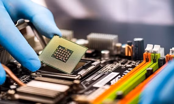 Làm chủ công nghệ lõi chiến lược, thiết kế và sản xuất chip bảo mật "Make in VietNam". 