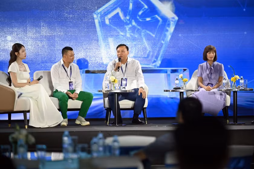 Đại tá Nguyễn Tiến Đạt, Phó Giám đốc CATP chủ trì 2 phiên thảo luận quan trọng ở hội nghị
