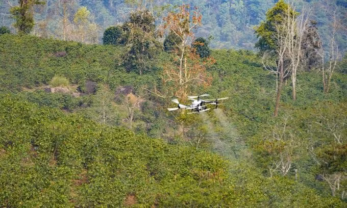 Một UAV của trong thử nghiệm ứng dụng phương tiện này cho nông nghiệp tại Điện Biên. Ảnh: Xuân Tư/TTXVN.