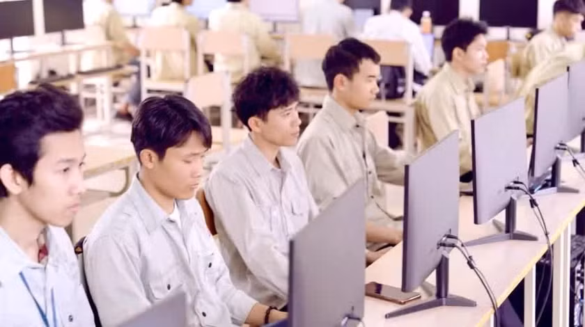 Giờ học của sinh viên Trường Đại học Sư phạm Kỹ thuật Vinh (Nghệ An). Ảnh: Hồ Lài