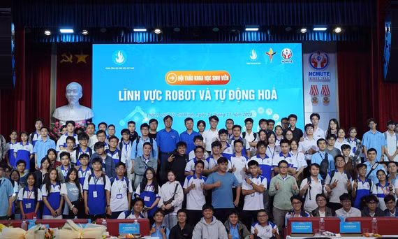 Robot, AI: Sinh viên học gì, làm gì để dẫn đầu kỷ nguyên số?