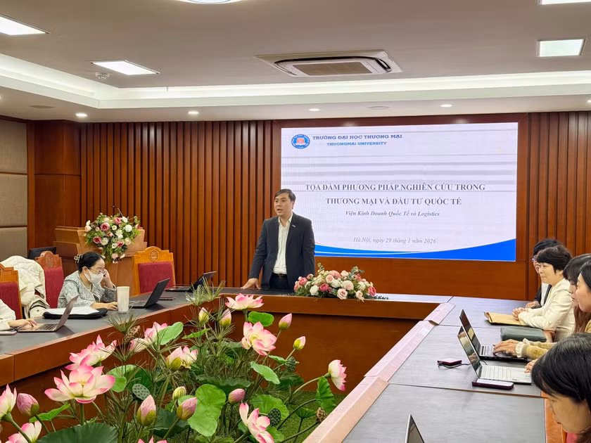  TỌA ĐÀM “PHƯƠNG PHÁP NGHIÊN CỨU TRONG THƯƠNG MẠI VÀ ĐẦU TƯ QUỐC TẾ”