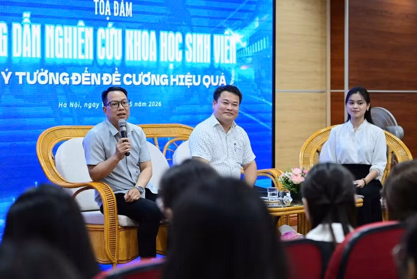 TỌA ĐÀM: "HƯỚNG DẪN NCKH SINH VIÊN: TỪ Ý TƯỞNG TỚI ĐỀ CƯƠNG HIỆU QUẢ"