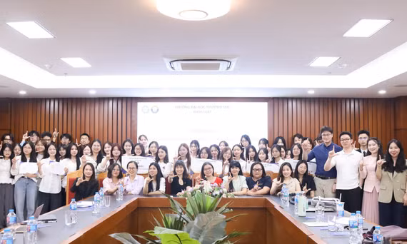 |RECAP| HỘI NGHỊ BÁO CÁO KẾT QUẢ NGHIÊN CỨU KHOA HỌC SINH VIÊN NĂM HỌC 2025-2026