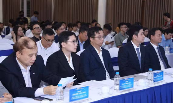 Sứ mệnh của những sinh viên dấn thân nghiên cứu về hàng không, vũ trụ