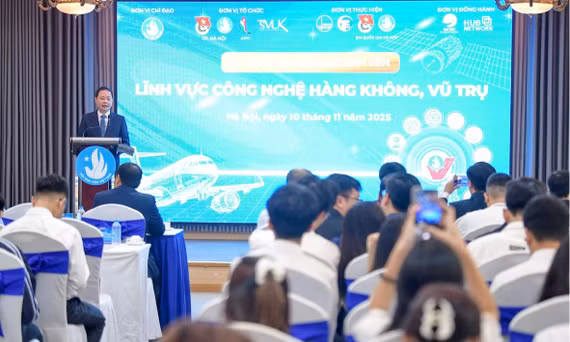 Sinh viên Việt Nam và khát vọng chinh phục bầu trời mới