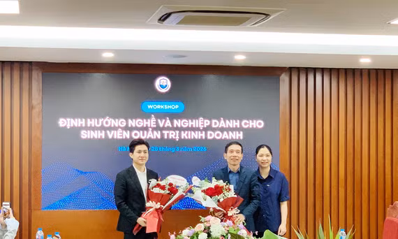 ​[RECAP] CAREER TALK “ĐÓN ĐẦU CHNN TRONG NGÀNH DVLT” & TỔNG KẾT KỲ TTDN T5/2026