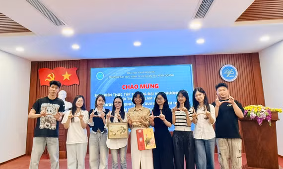 HỘI NGHỊ BÁO CÁO KẾT QUẢ NCKH SINH VIÊN KHOA TOÁN KINH TẾ NĂM HỌC 2025-2026