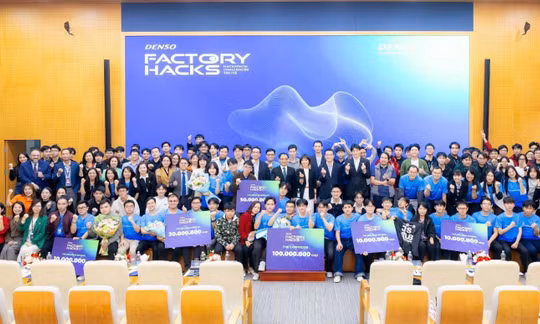 Cơ hội để sinh viên Việt Nam ứng dụng AI, robot, dữ liệu chinh phục bài toán sản xuất