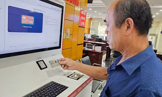 Thanh Hóa: Thí điểm Kiosk thông minh và hệ thống xác thực số