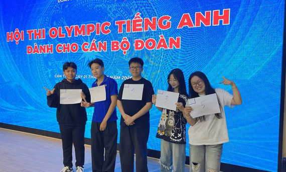 HỘI THI OLYMPIC TIẾNG ANH – SÂN CHƠI TRÍ TUỆ VÀ BẢN LĨNH 